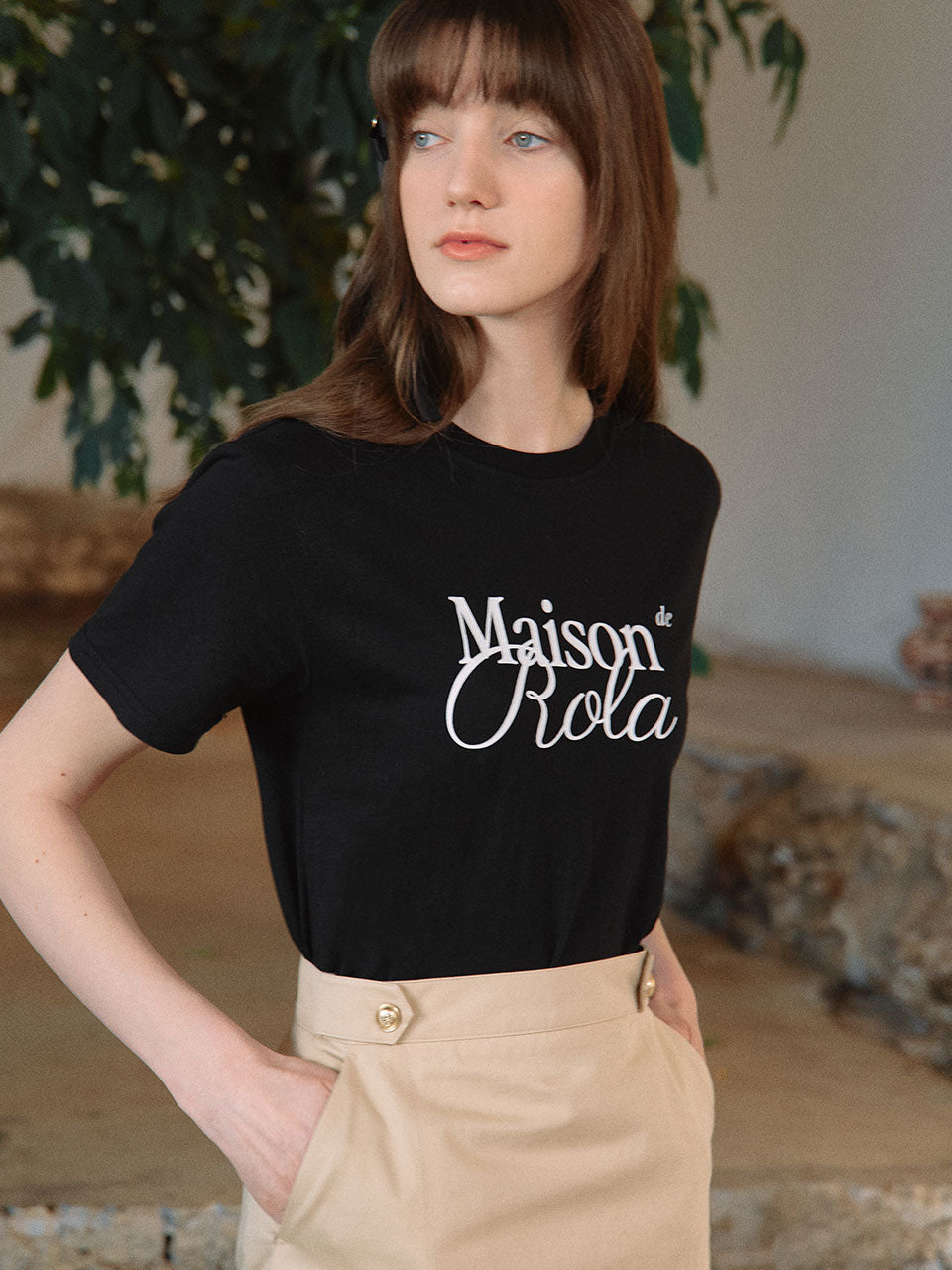 MAISON DE ROLA HALF T-SHIRTS BLACK