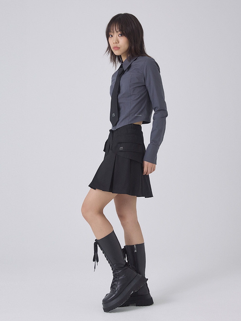 DETACHABLE POCKET PLEATED SKIRT [BLACK]