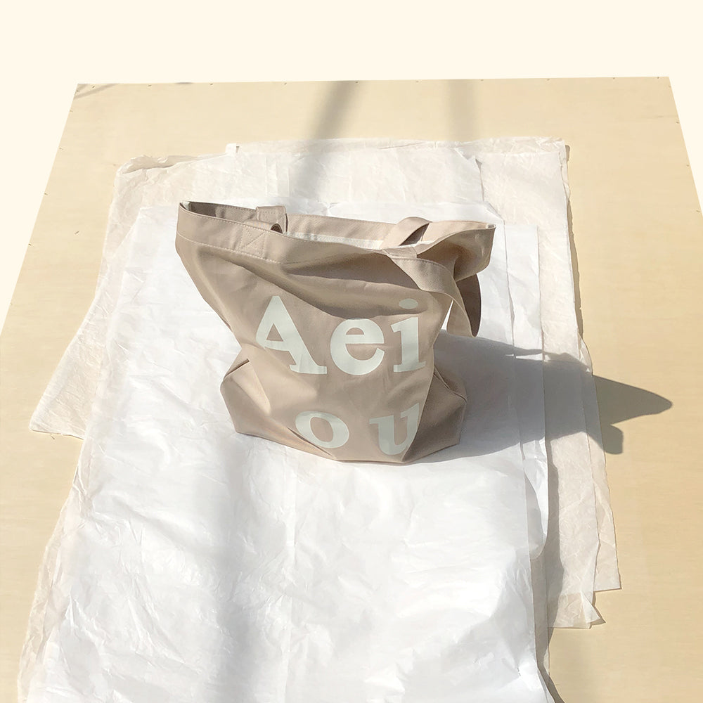 Aeiou Logo Bag (Cotton 100%) Soybean milk