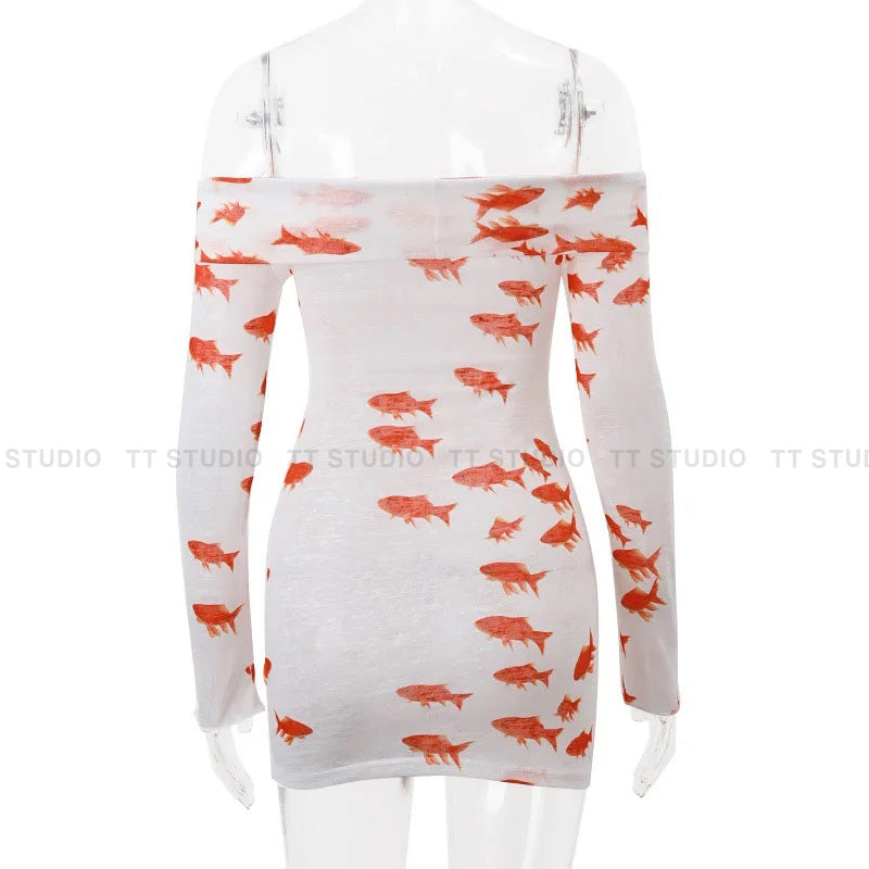 Goldfish off shoulder-T