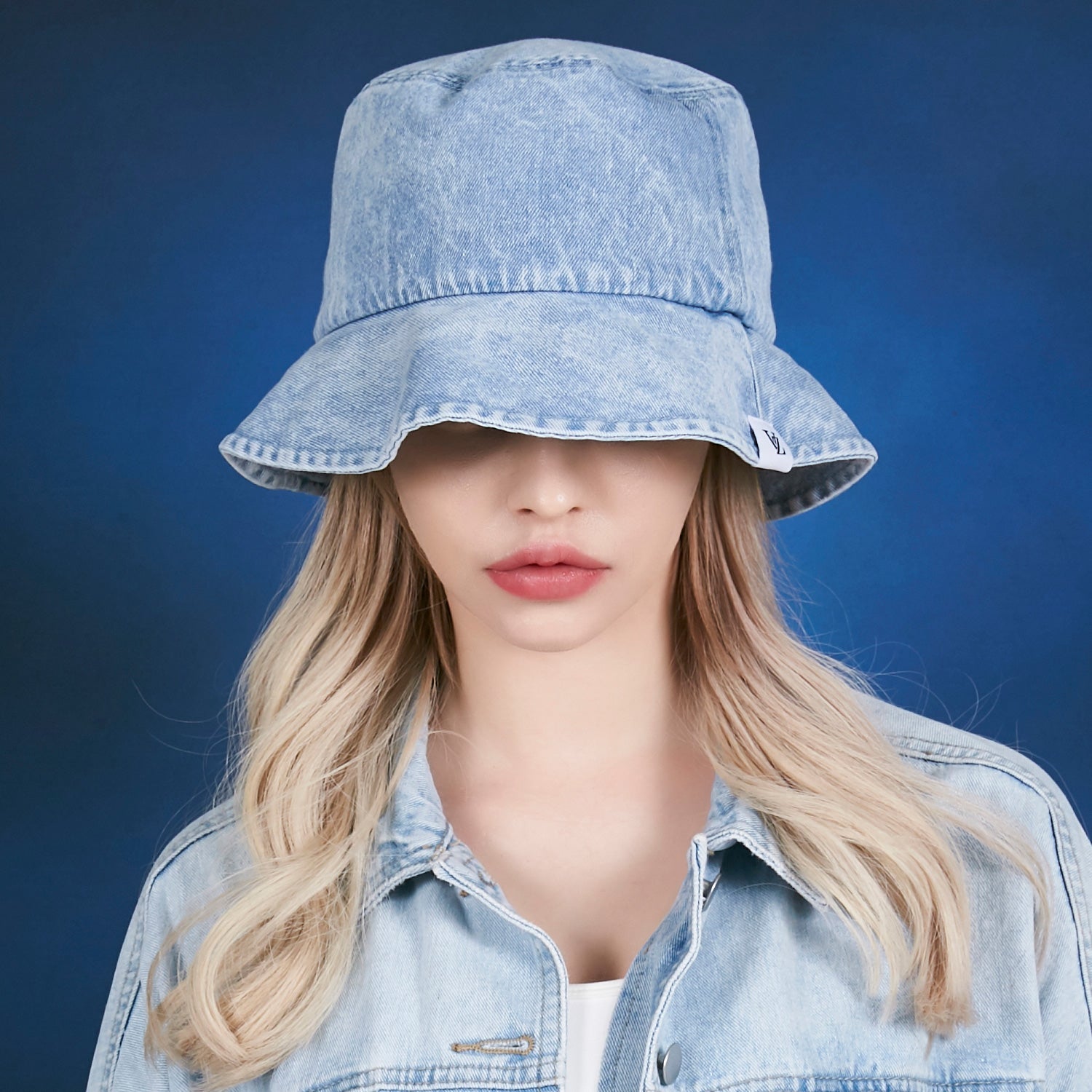 Stone wash denim bucket hat