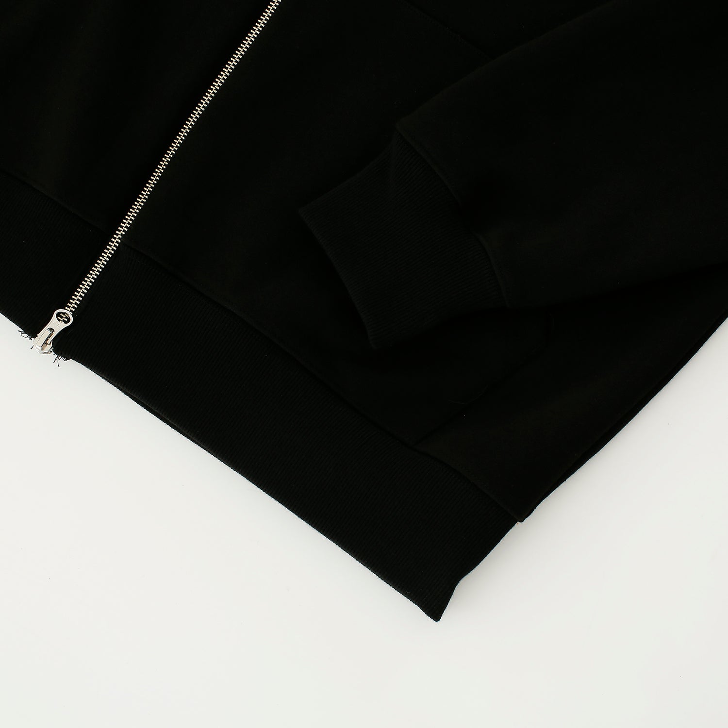 cut point hood zip-up - BLACK