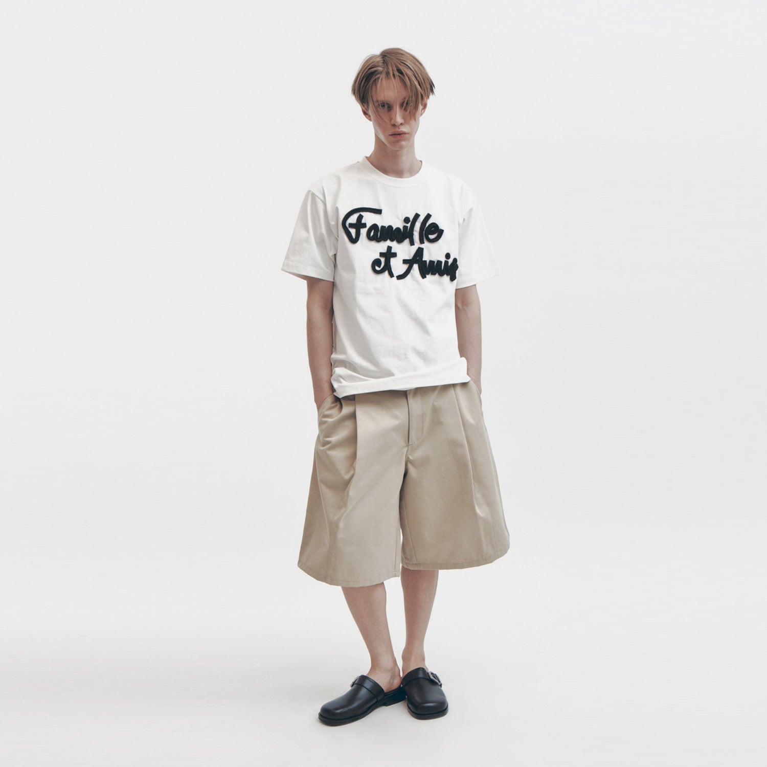 WIDE ONE TUCK BERMUDA PANTS (BEIGE)