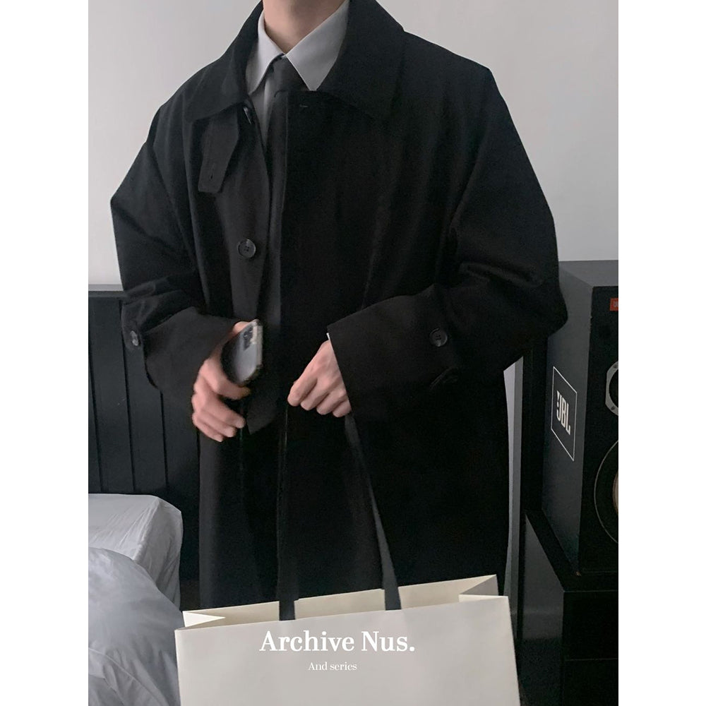 Nus. Black Mac Coat