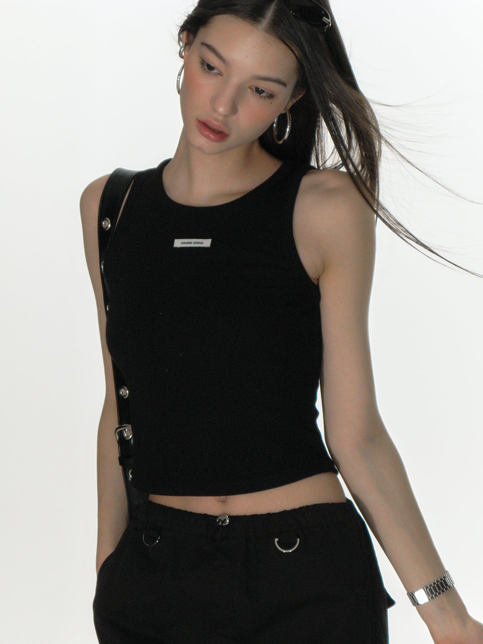 CREW NECK SLEEVELESS TOP_BLACK