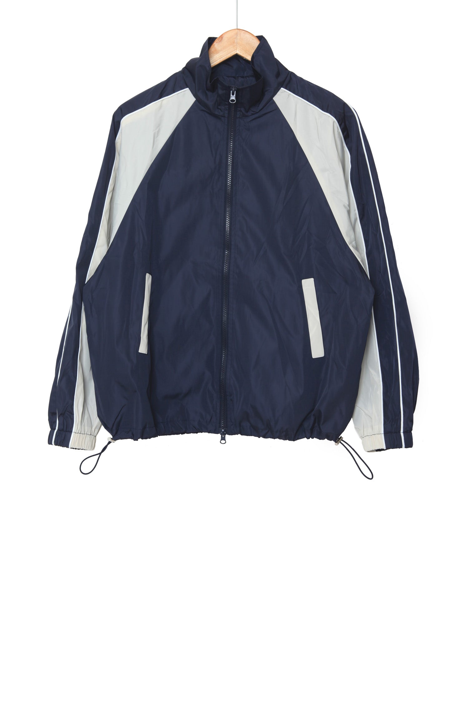 piping colored nylon jacket