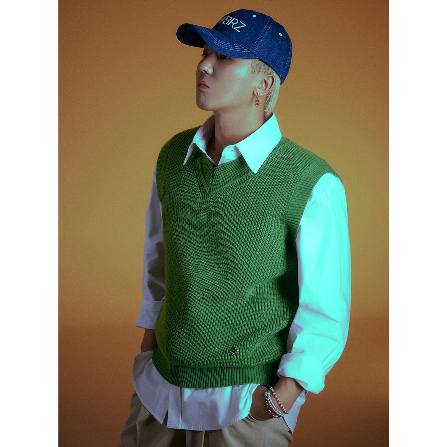 LOGO POINTED V-NECK KNIT VEST_GREEN