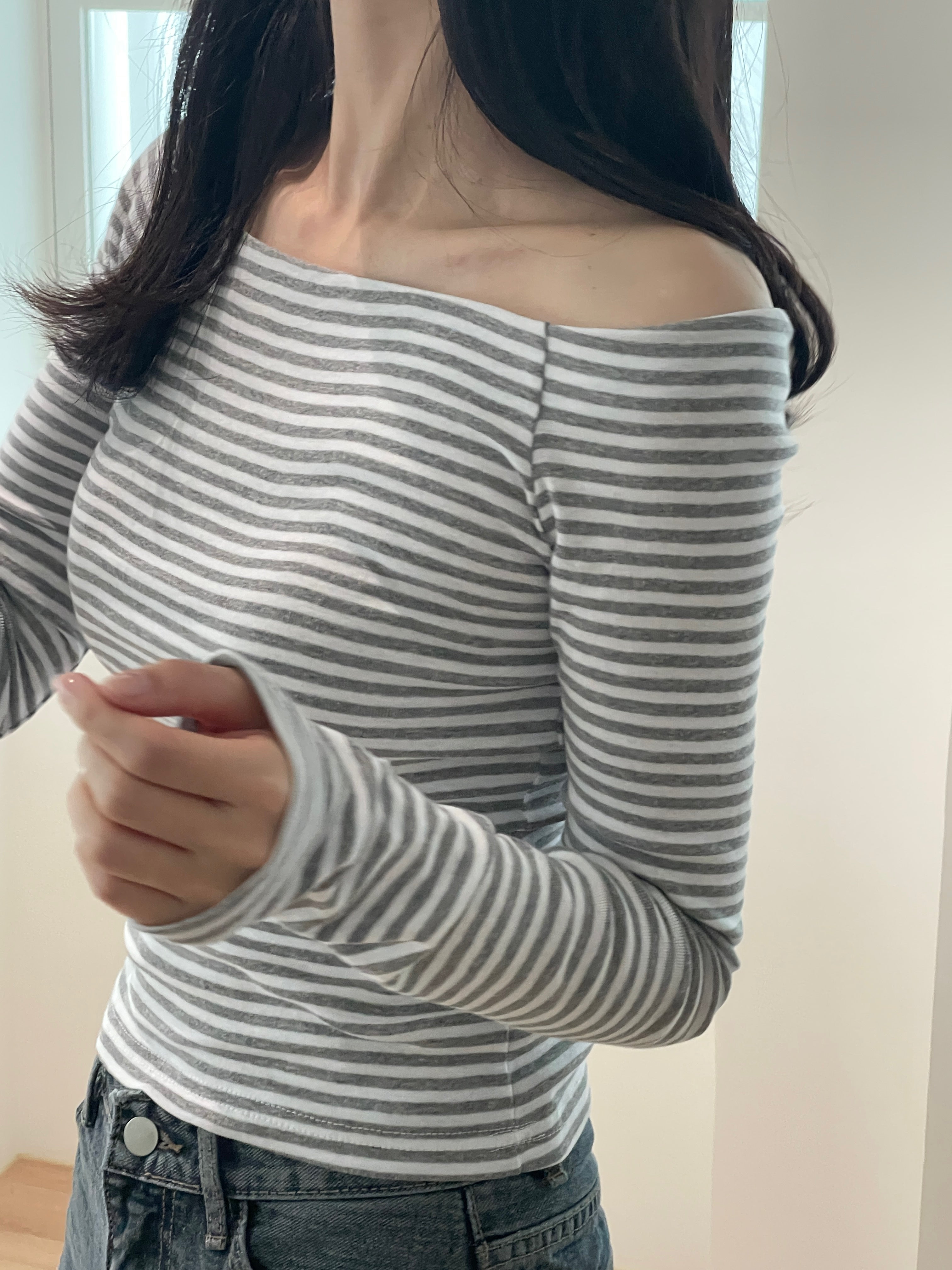 Striped Off-Shoulder Long-Sleeved T-Shirt