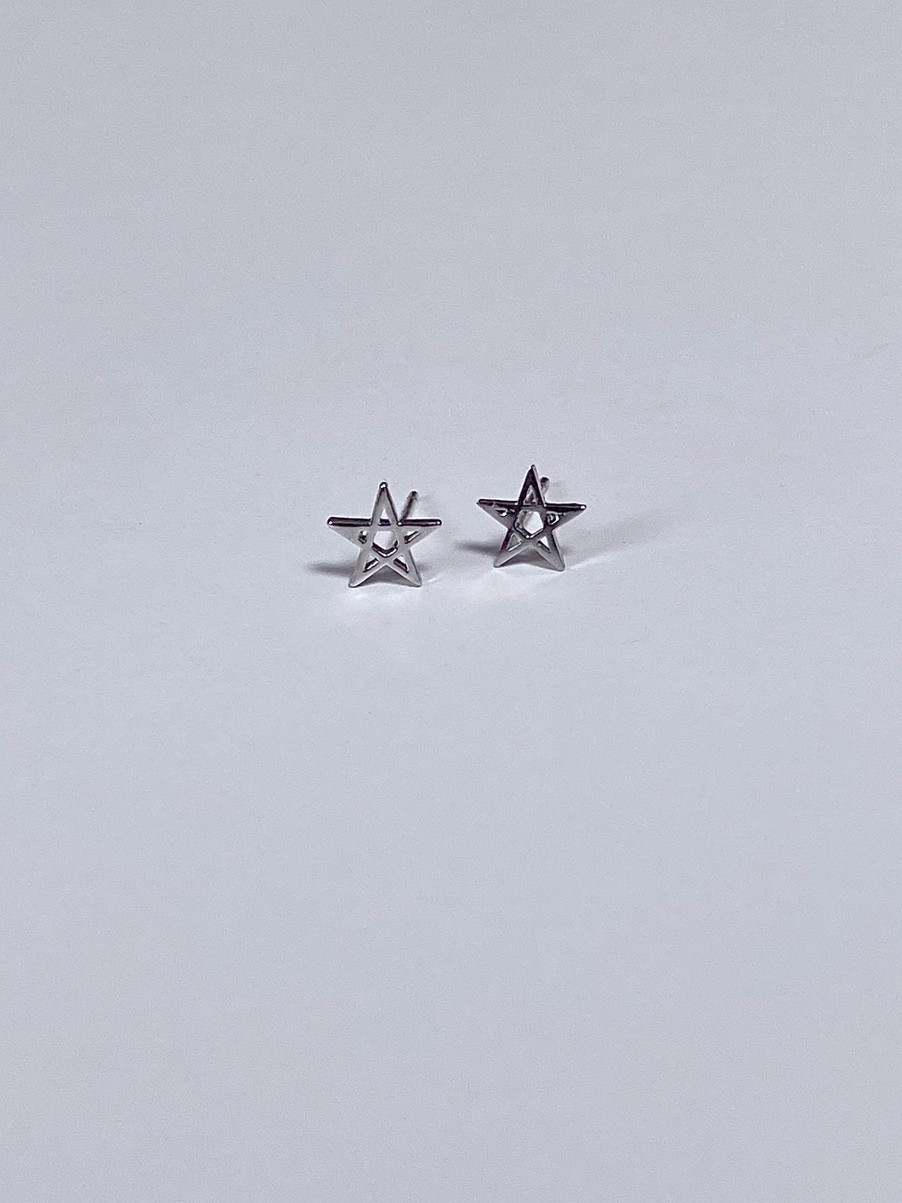 mini star earrings