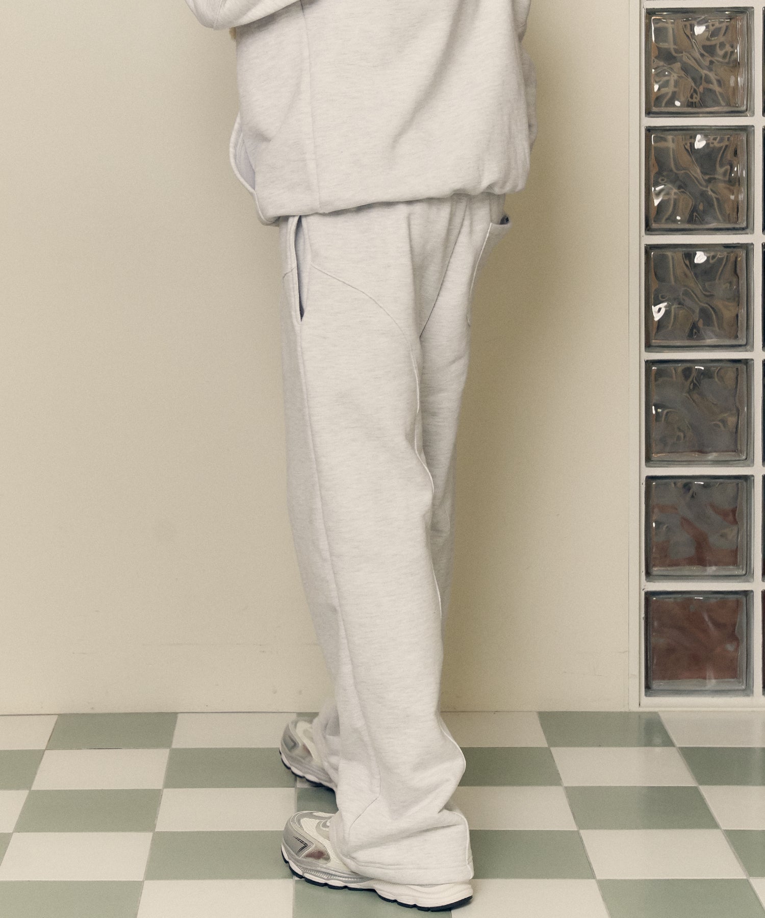 スポーツクラブブロックスウェットパンツ / CHUCK SPORTS CLUB BLOCK SWEAT PANTS (LIGHT GRAY)