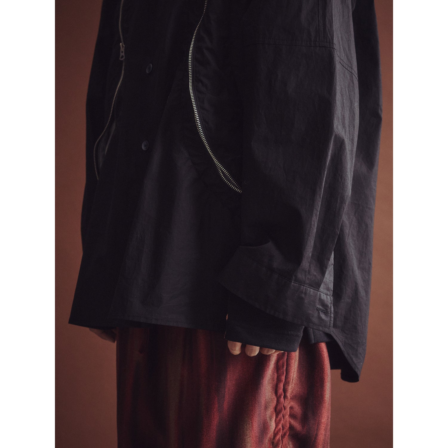 REXION CURVED ZIP-OVER SHIRT_BK