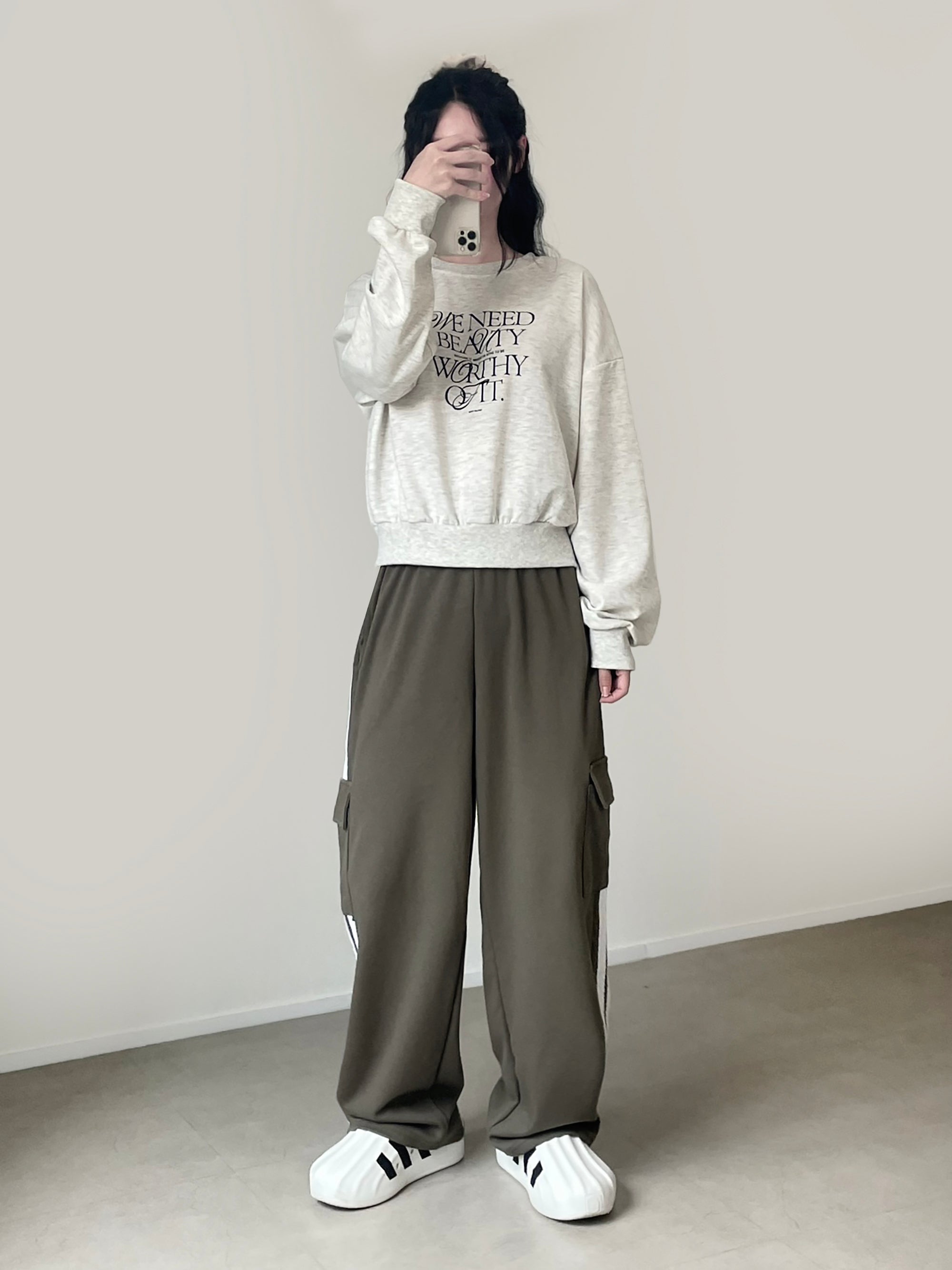 W LINE CARGO SWEAT Pants