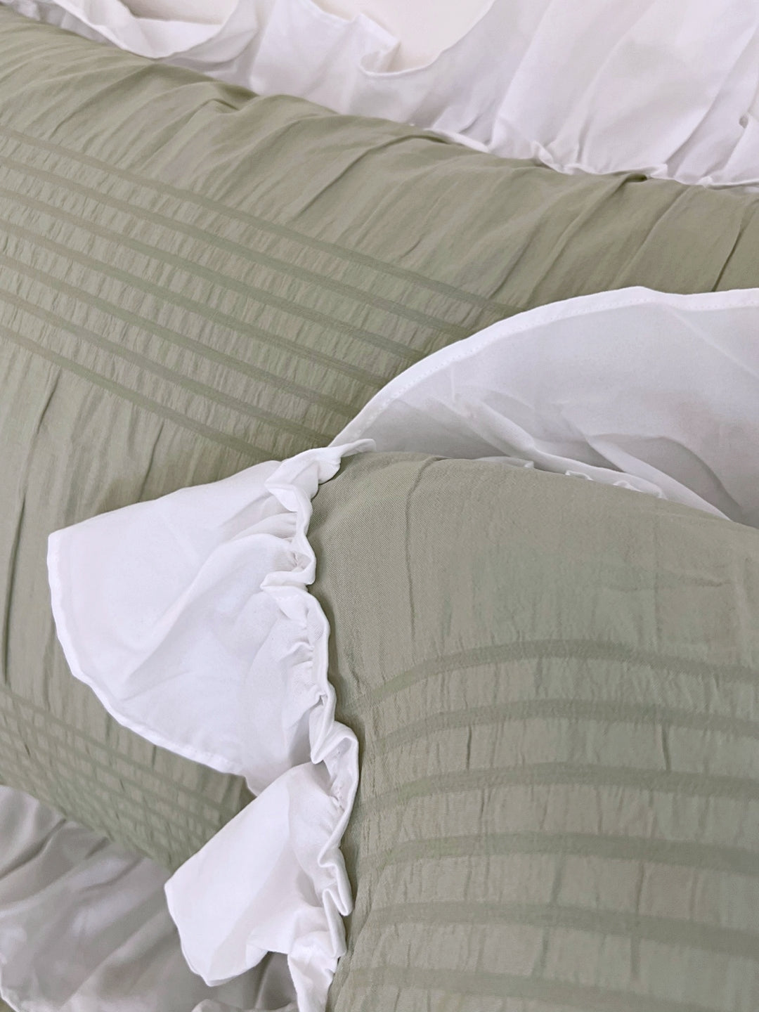 Shirring ruffle light comforter set - Milky Green - Q