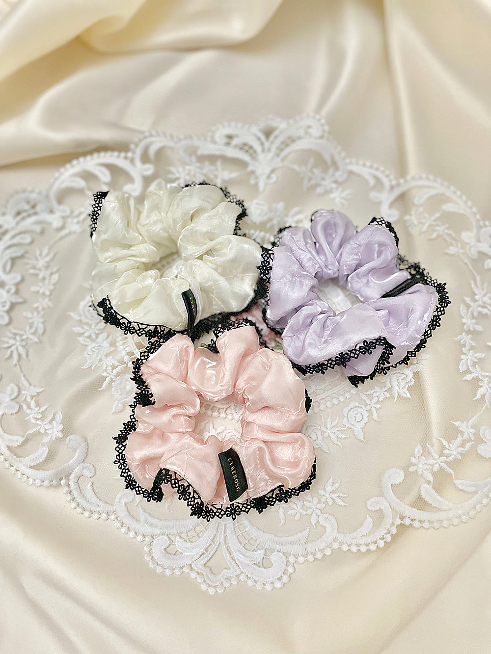 Glossy Organza Lace Satin Hair Scrunchie (S)