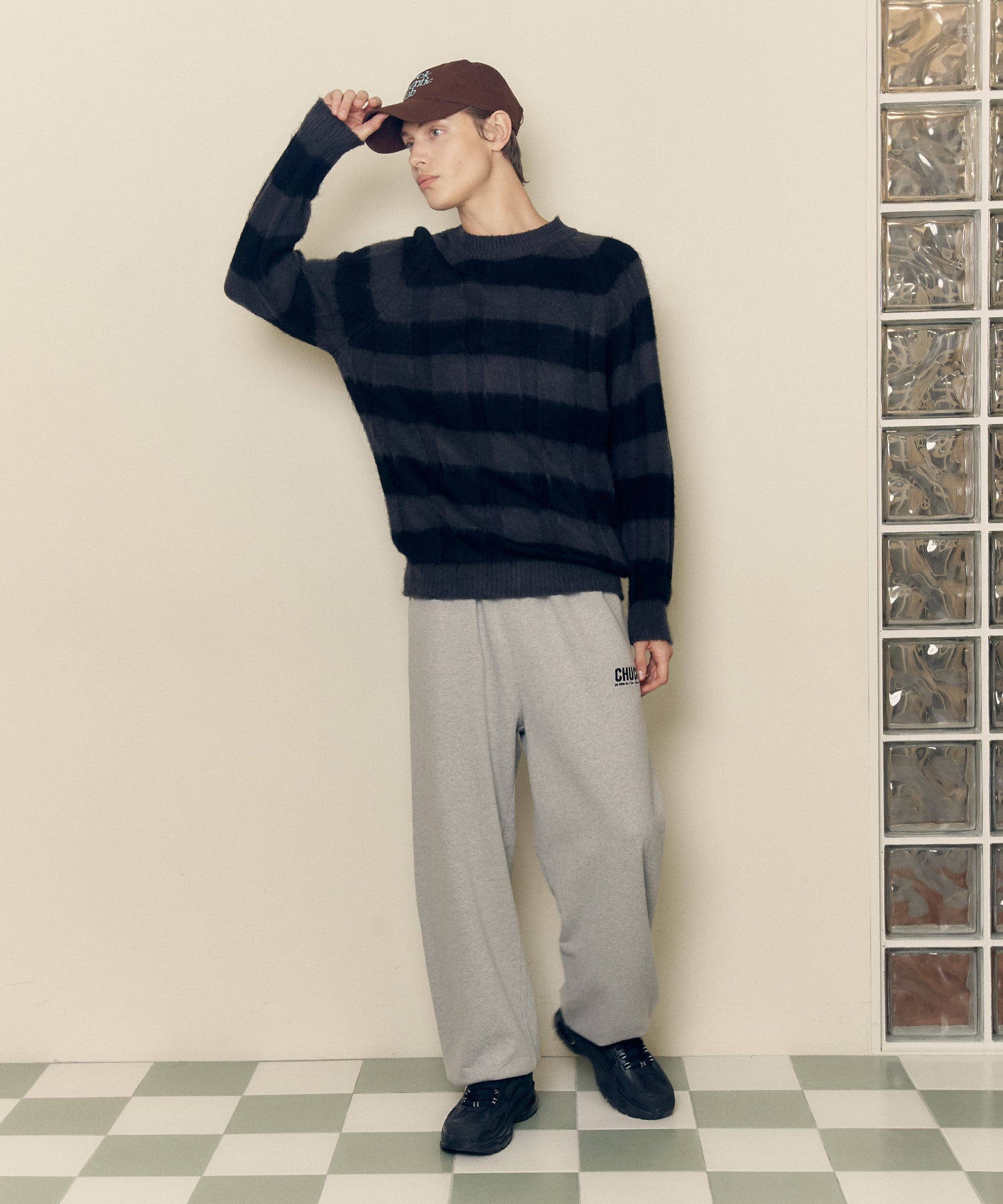 シグネチャーロゴ ストリングスウェットパンツ / CHUCK SIGNATURE LOGO STRING SWEAT PANTS (GRAY)