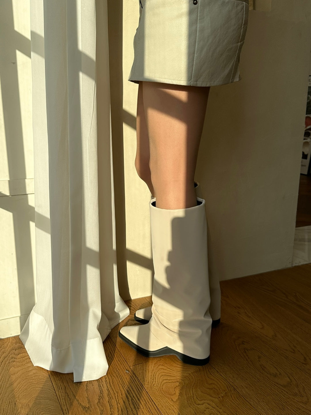 Hill Leg Warmer Long Boots ivory