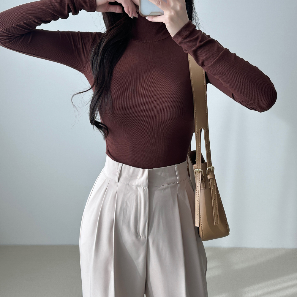 Soft turtleneck Long sleeved