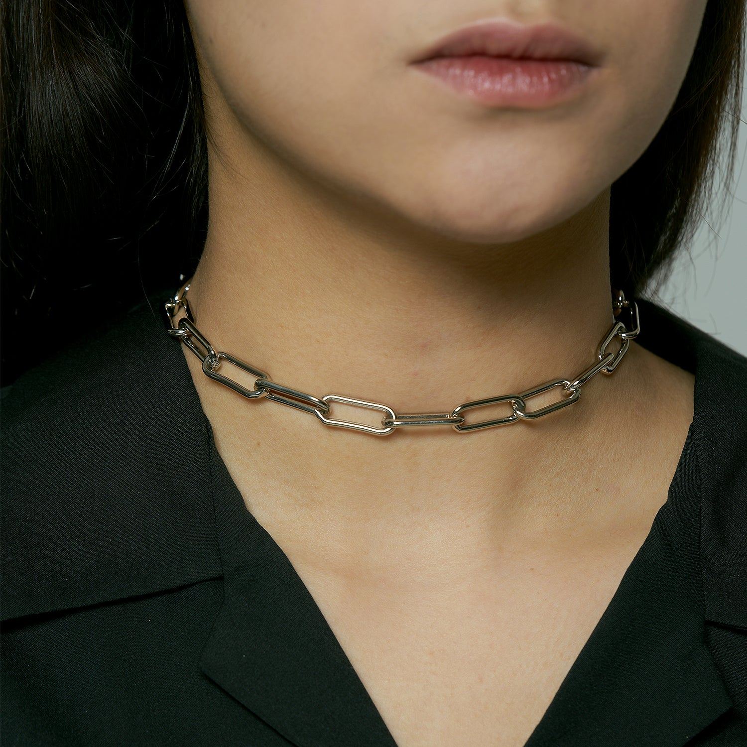 CHAINED UP CHOKER