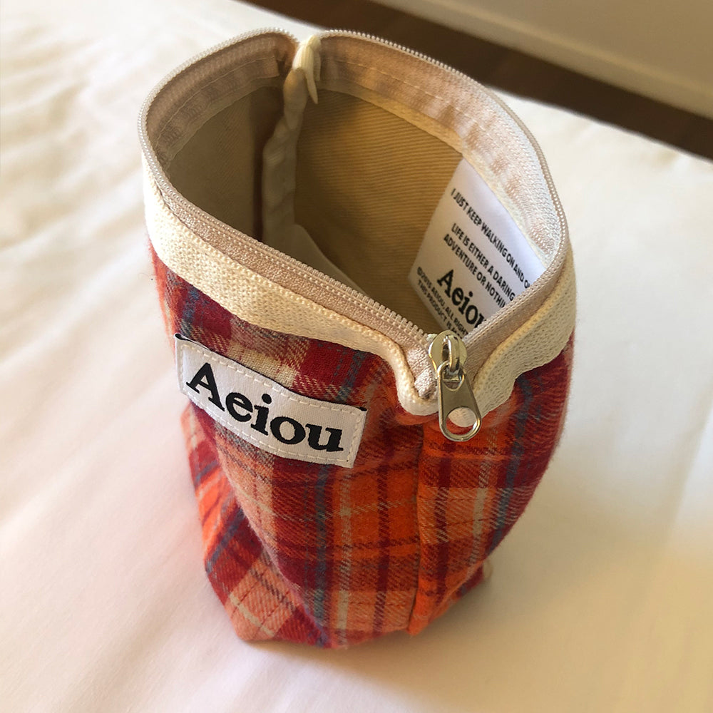 Aeiou Basic Pouch (M size) Pepperoni Check