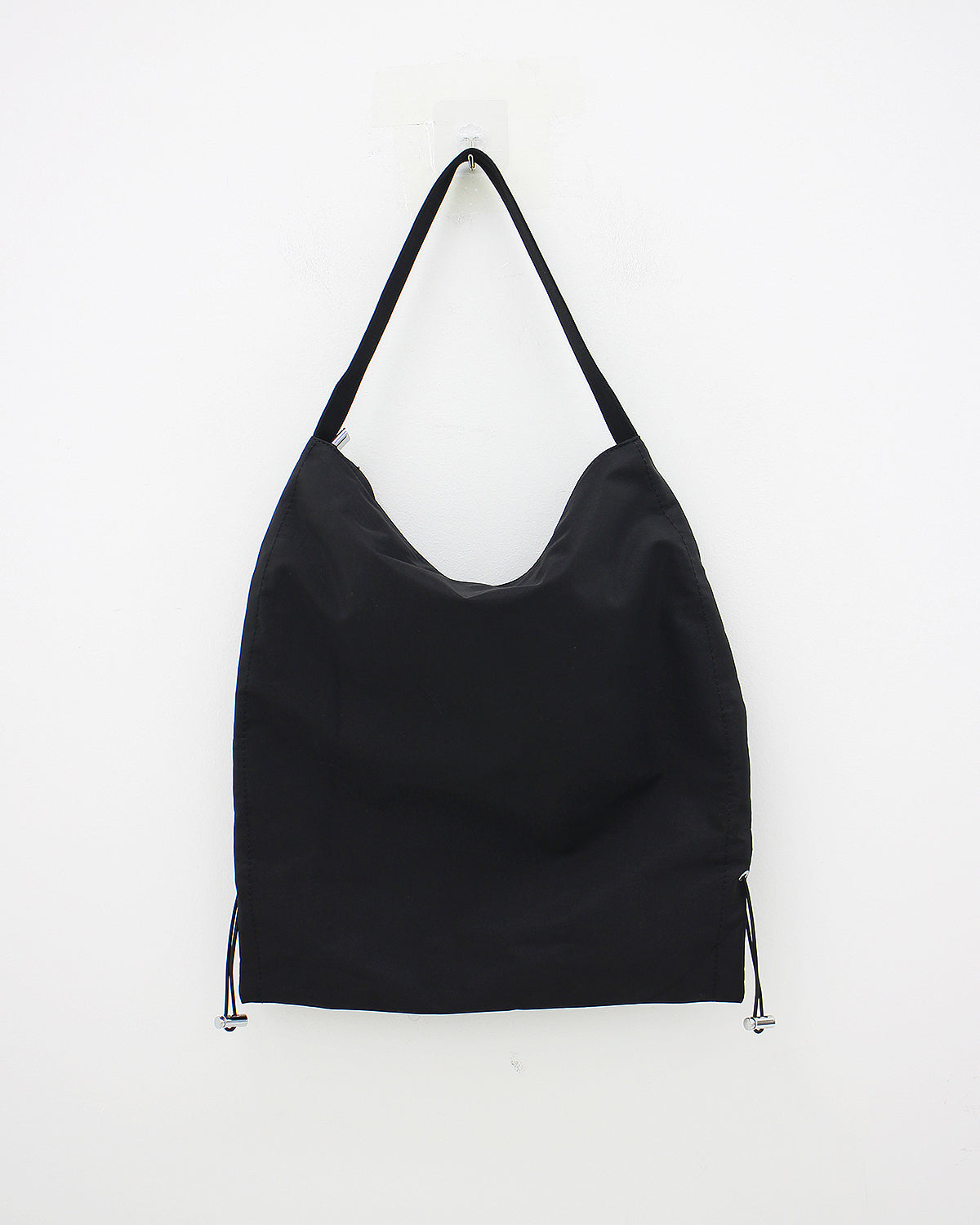 string point shoulder bag