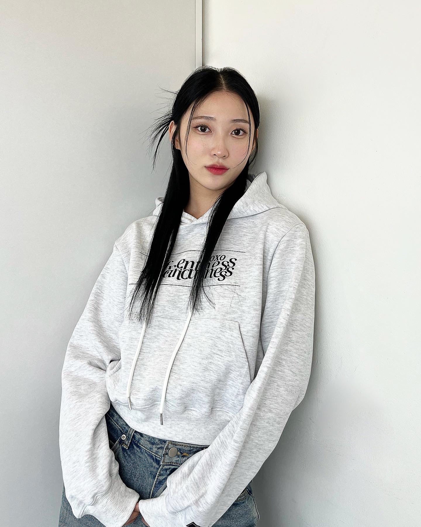 SEMI CROP STACK LOGO HOODIE