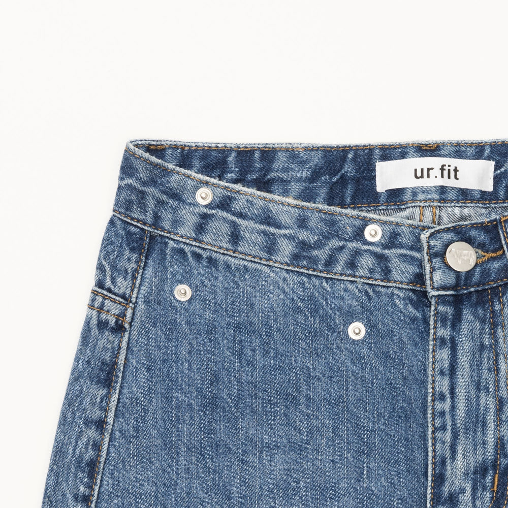 CARD POCKET MEDIUM BLUE STRAIGHT DENIM PANTS [16626]