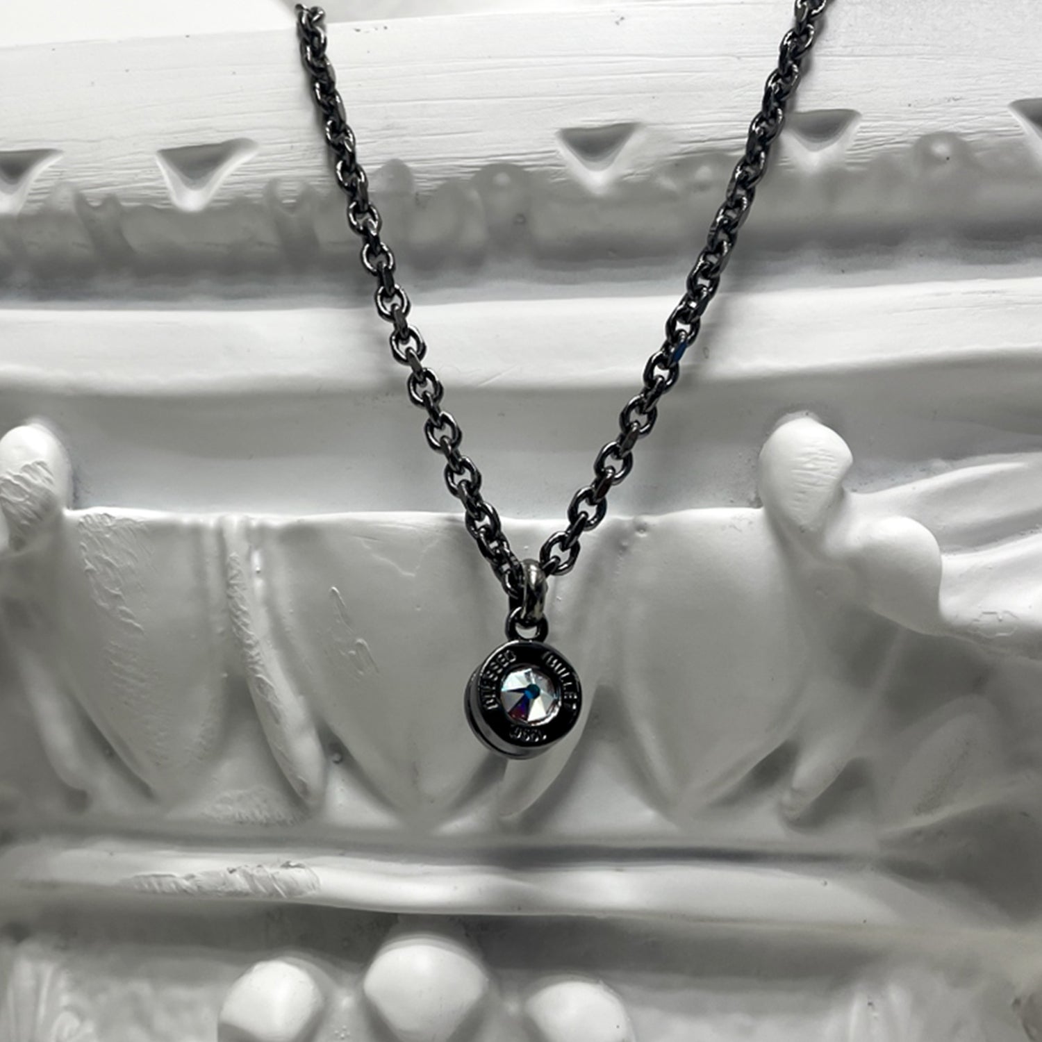 Bullet Back Necklace_black