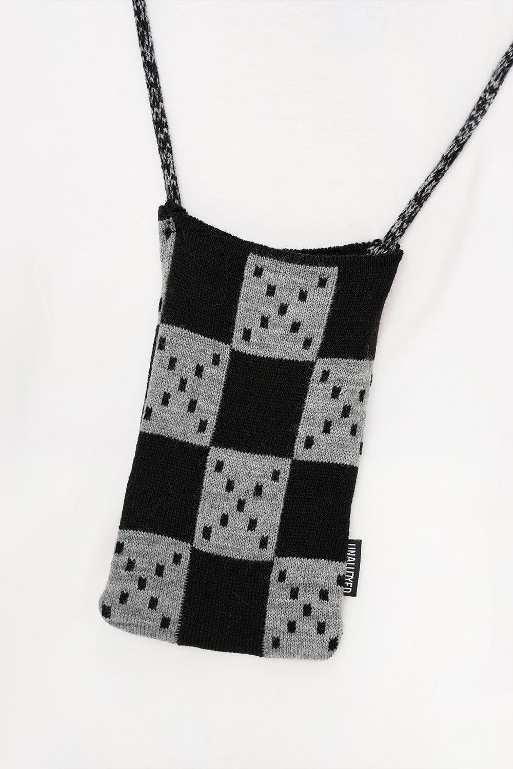 ARGYLE CHECKER KNIT BAG