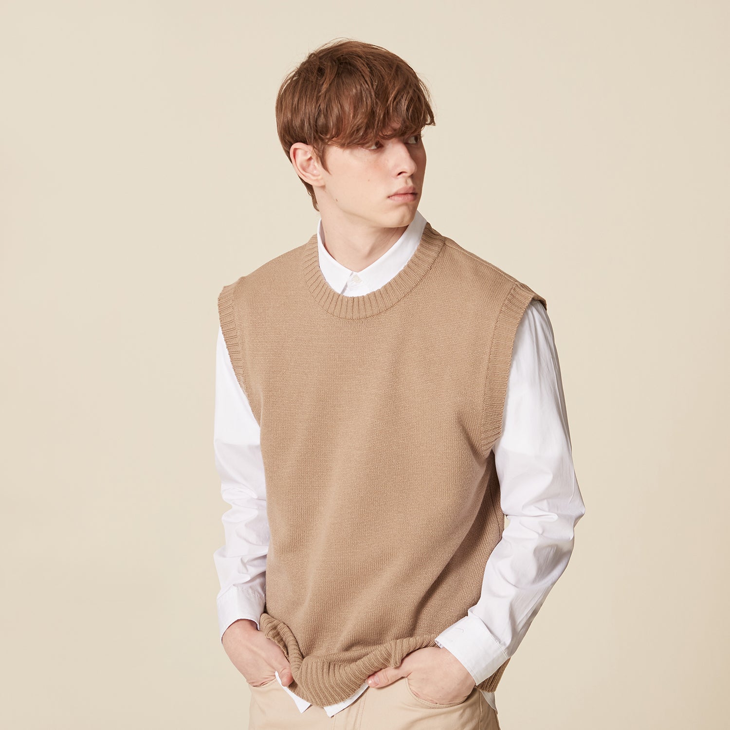 ROUND NECK KNIT VEST_MOCHA