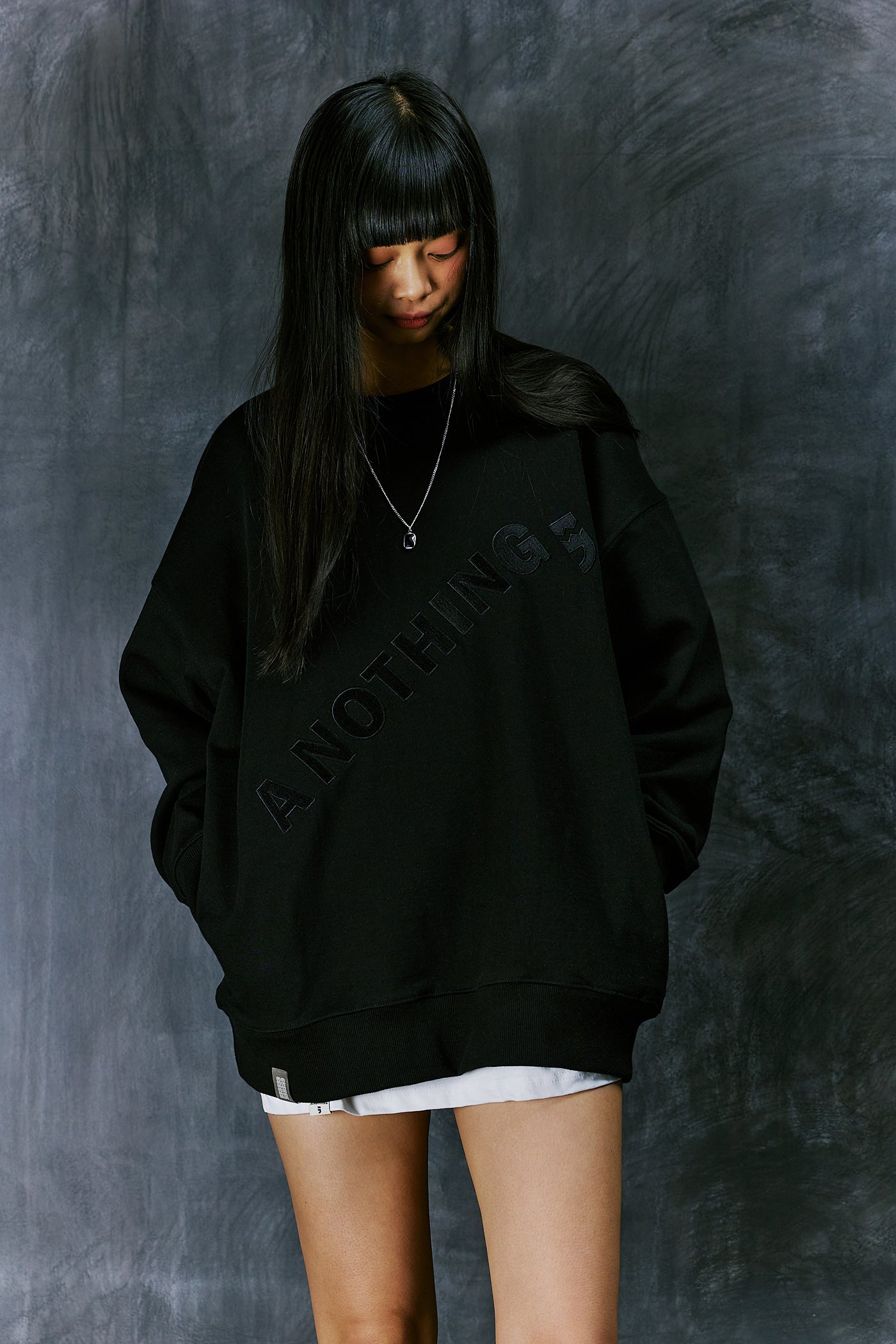 DIAGONAL-EMBROIDERY MTM (Black)