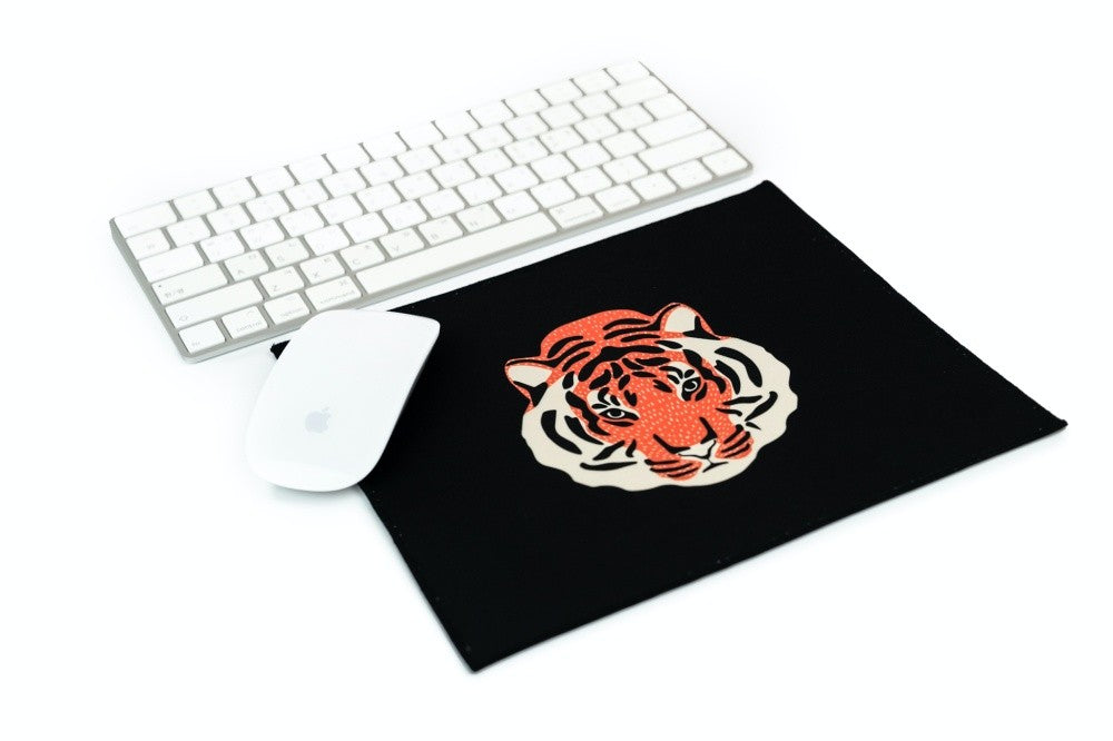 HWAHODO TIGER MOUSE PAD
