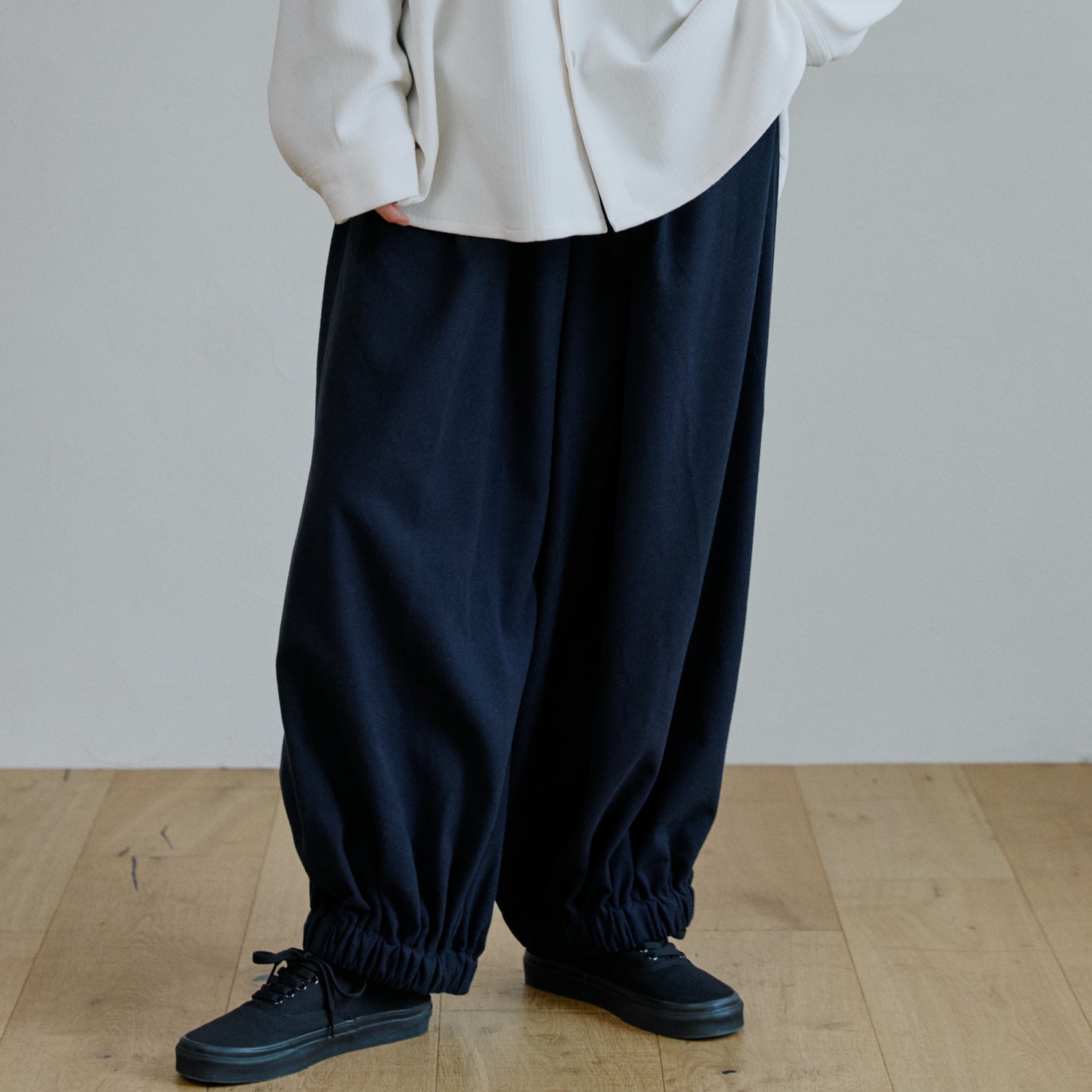 unisex jogger balloon pants navy