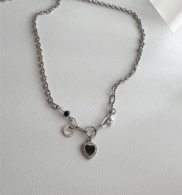 bru Kitchi Black Heart Chic Hip Necklace