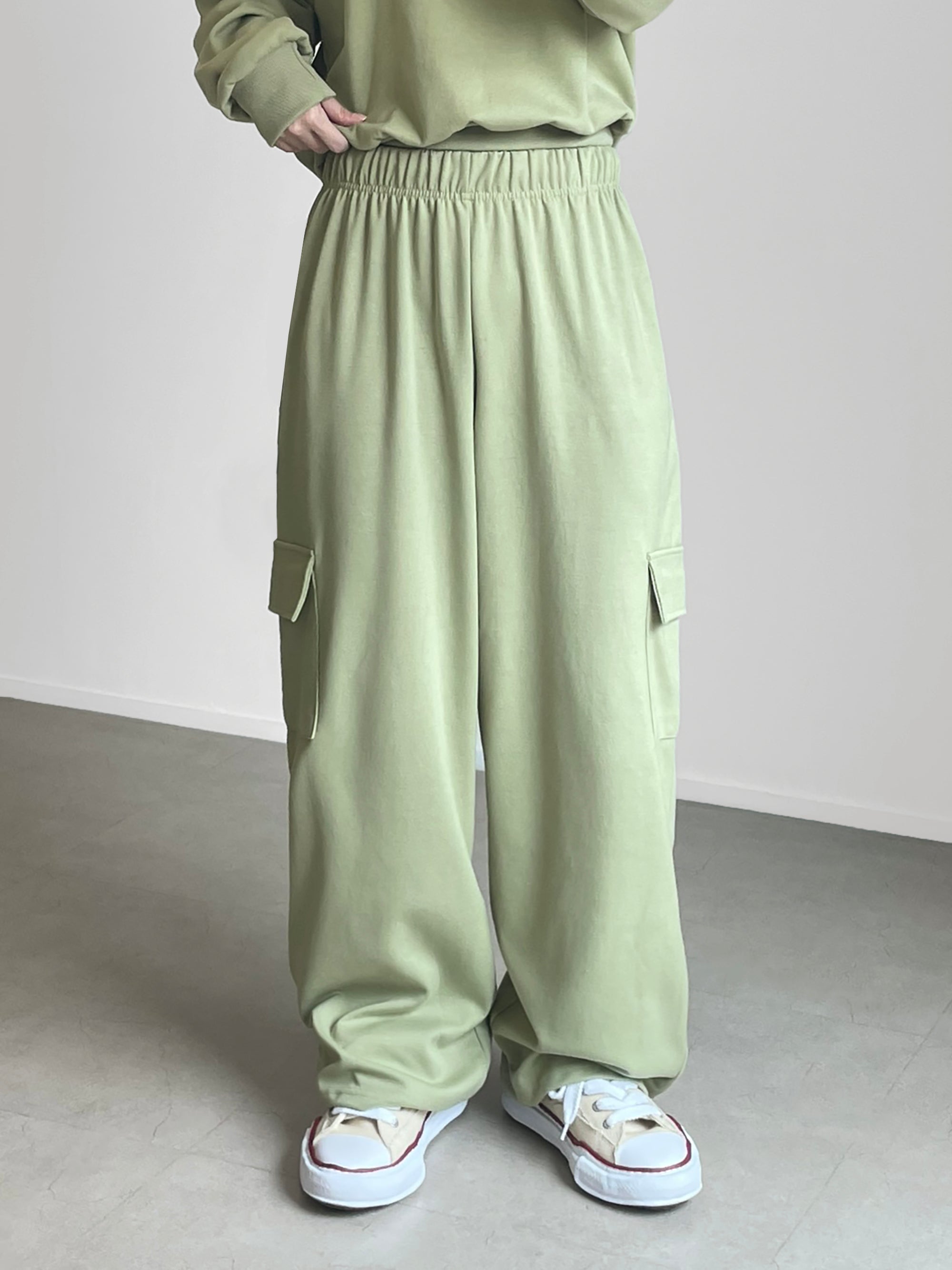 W pocket wide sweatpants