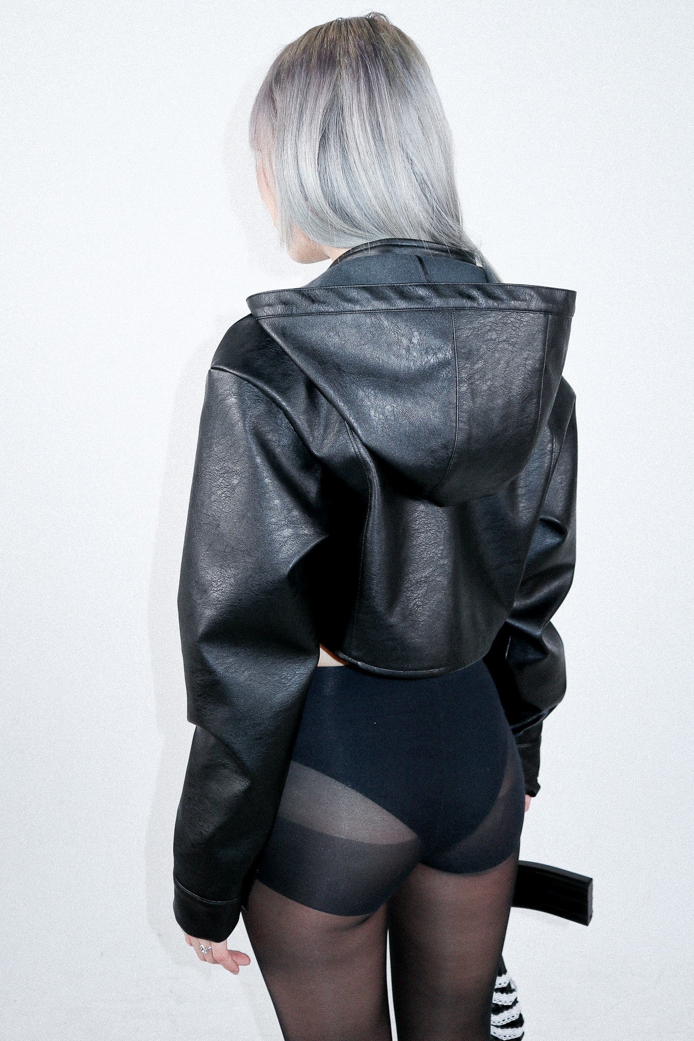 SHIINA CROPPED LEATHER JACKET