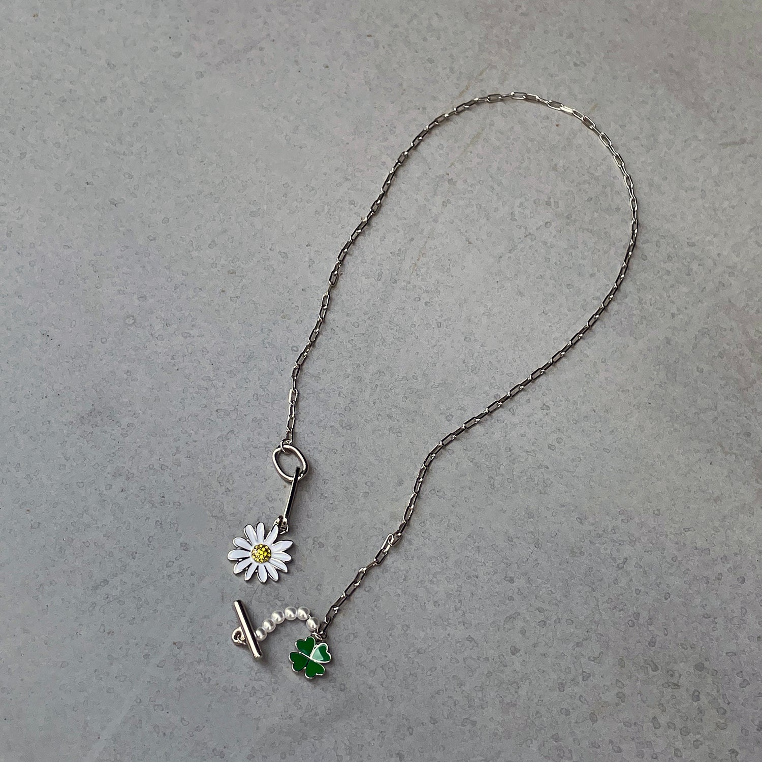 Flower Pearl Necklace