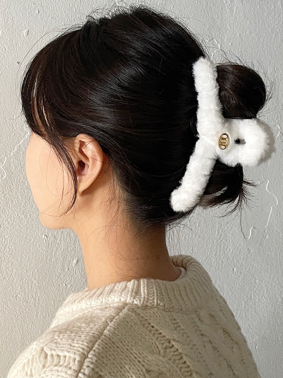 Vintage mood Fur Hair Barrette [white]