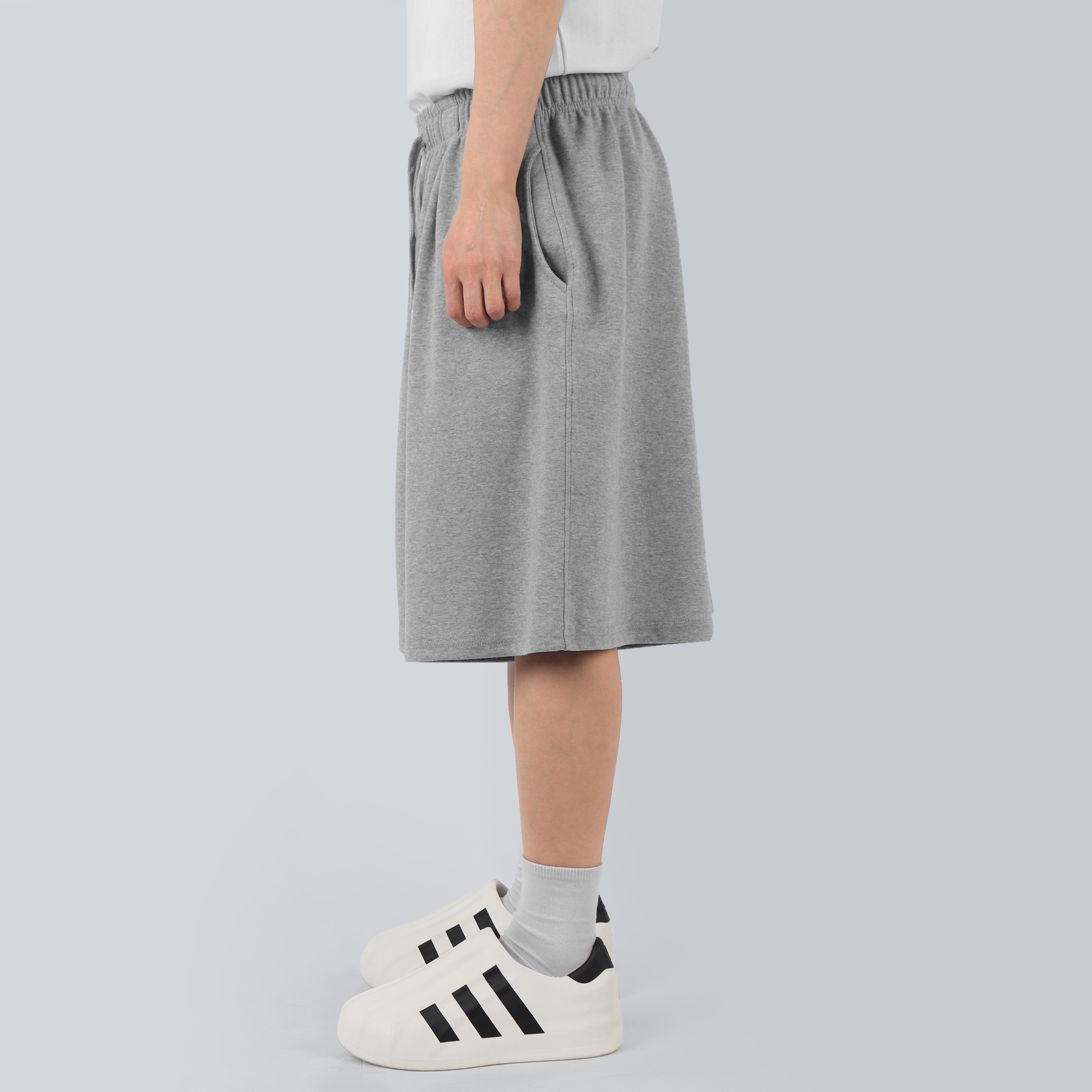 Frill sweat shorts