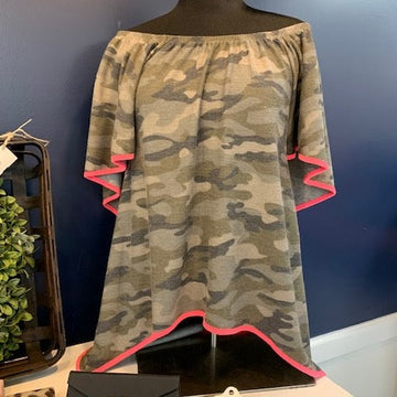 Off Shoulder Hi-Low Top-Camo