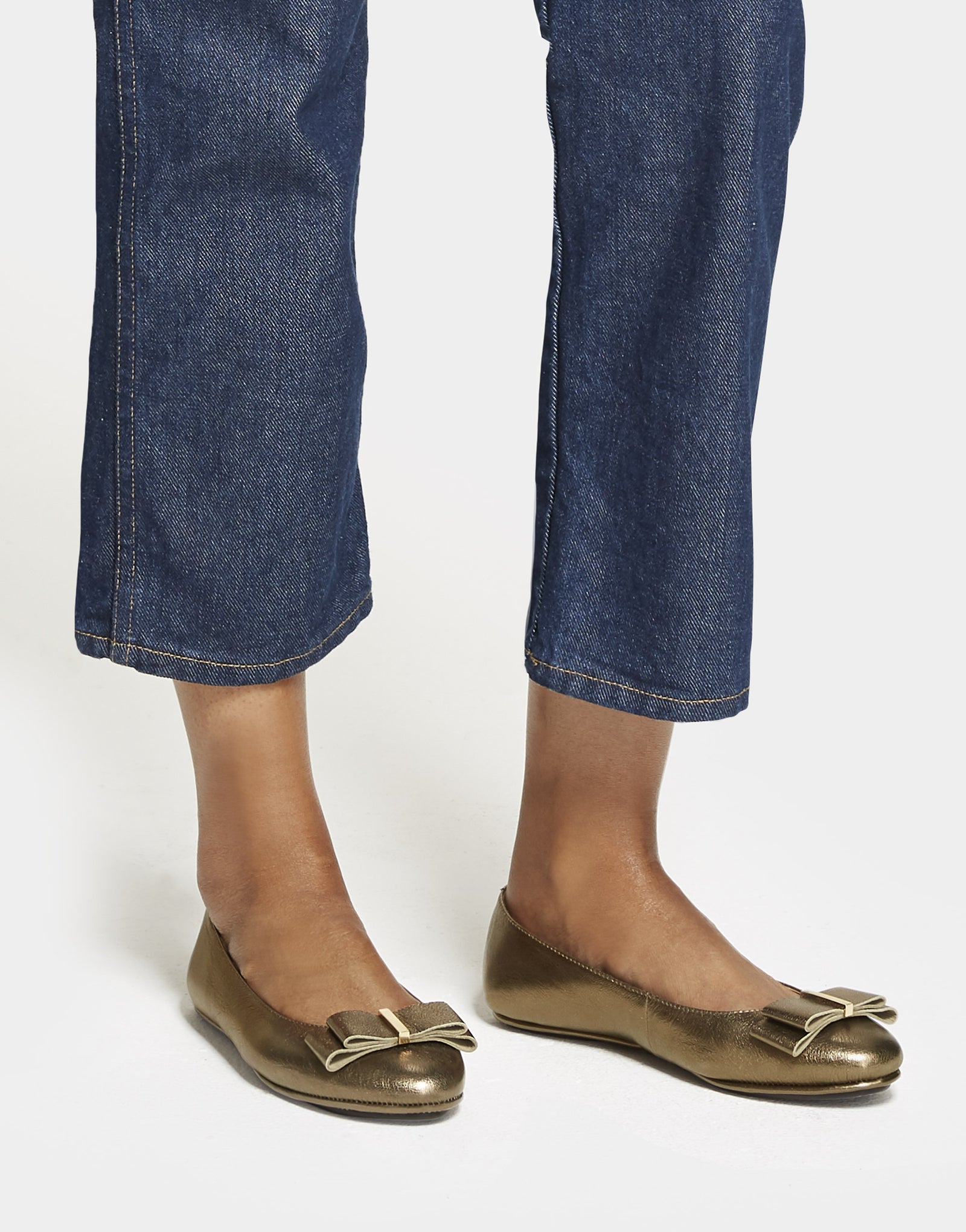 aerosoles slip on bow flats