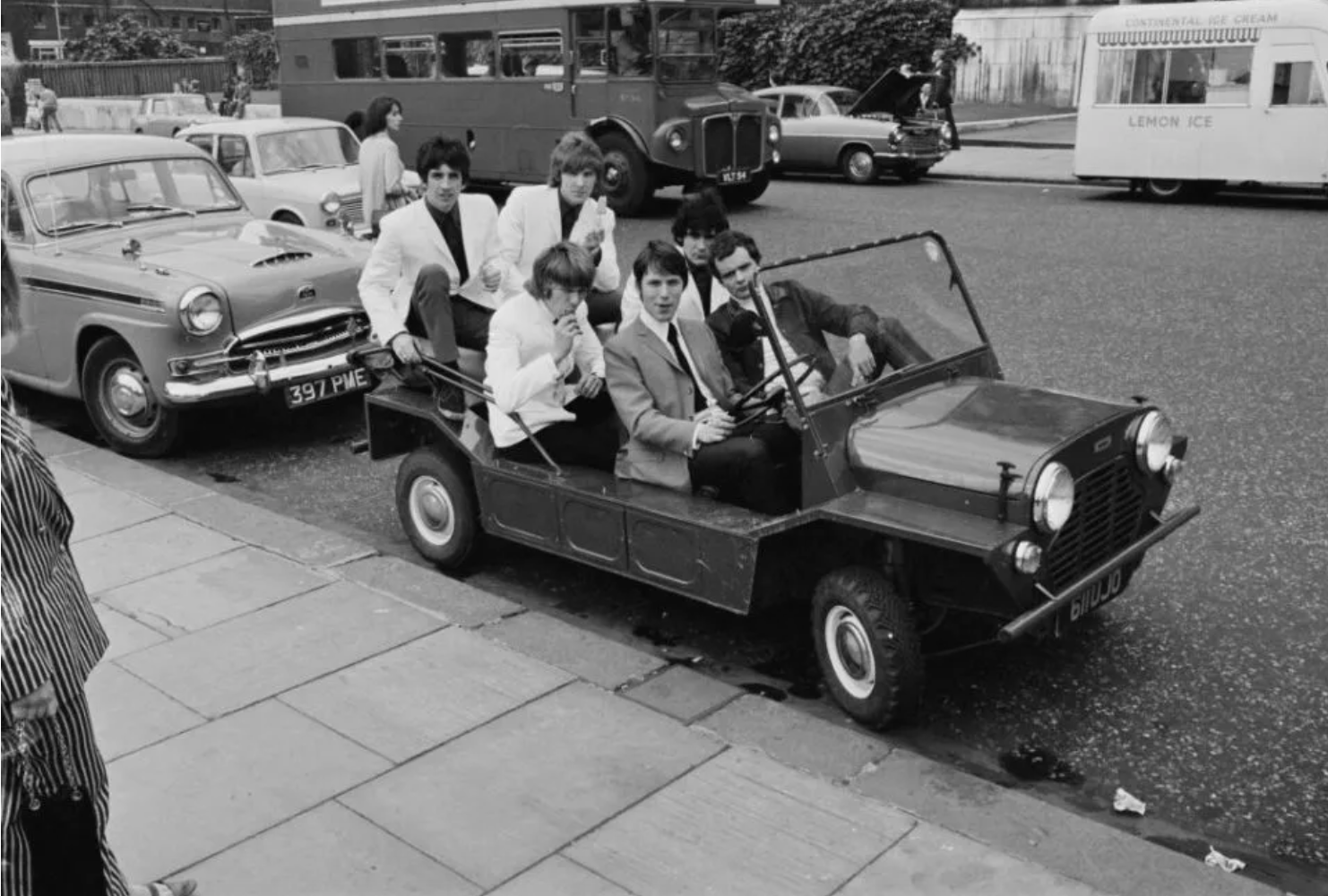 Anglozine Mods in a mini moke