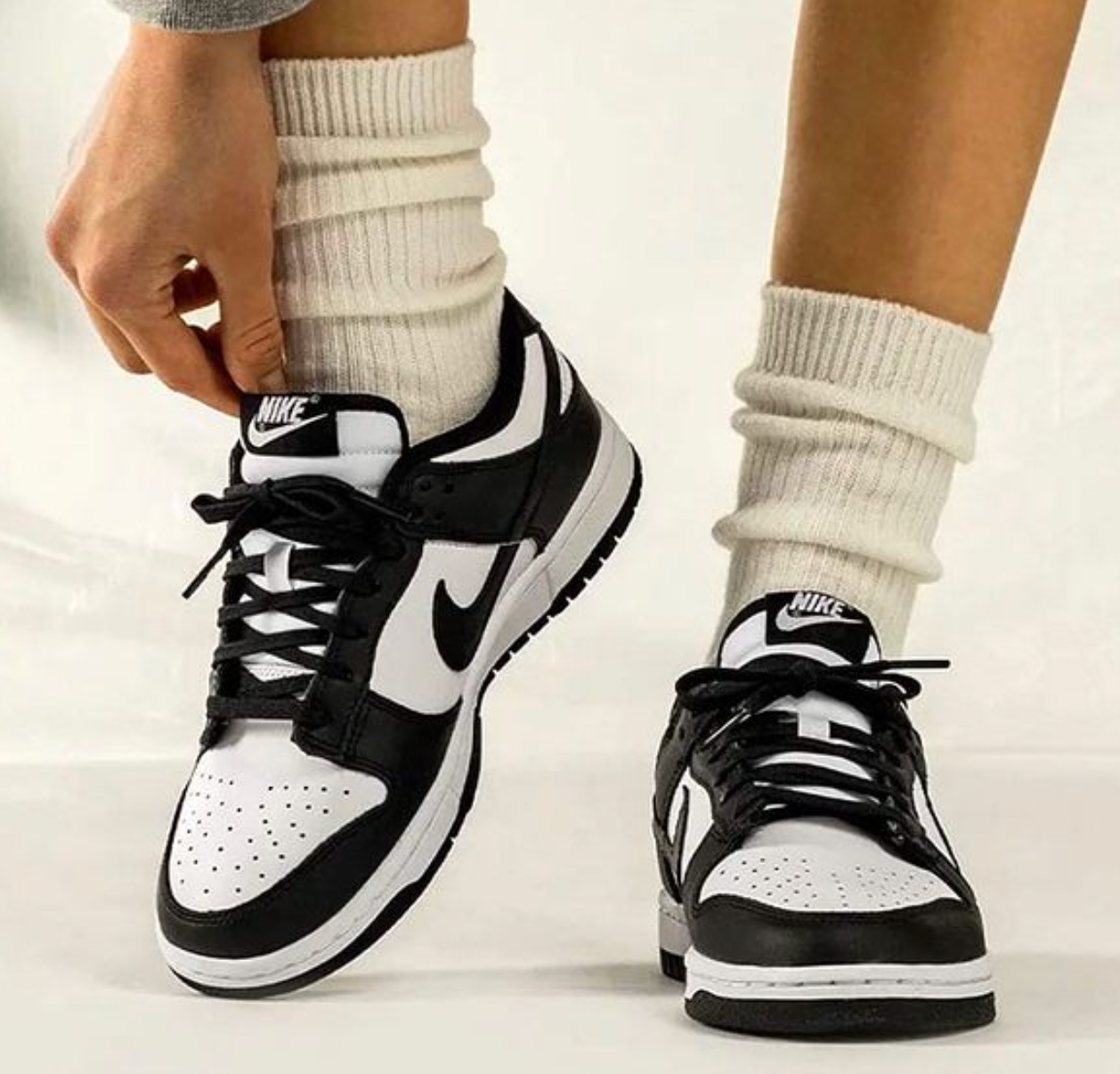 black and white dunk lows women's