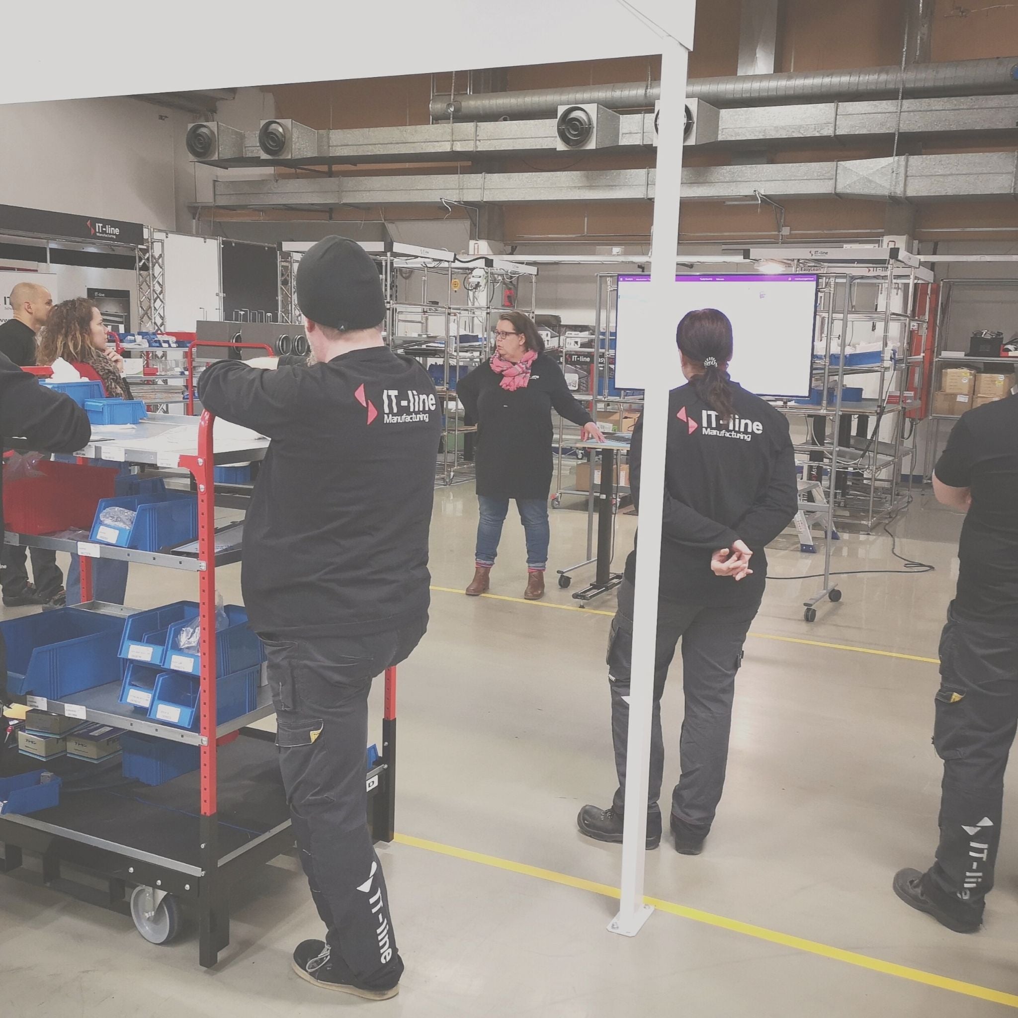 Uuden tuotannon käynnistäminen IT-line manufacturing