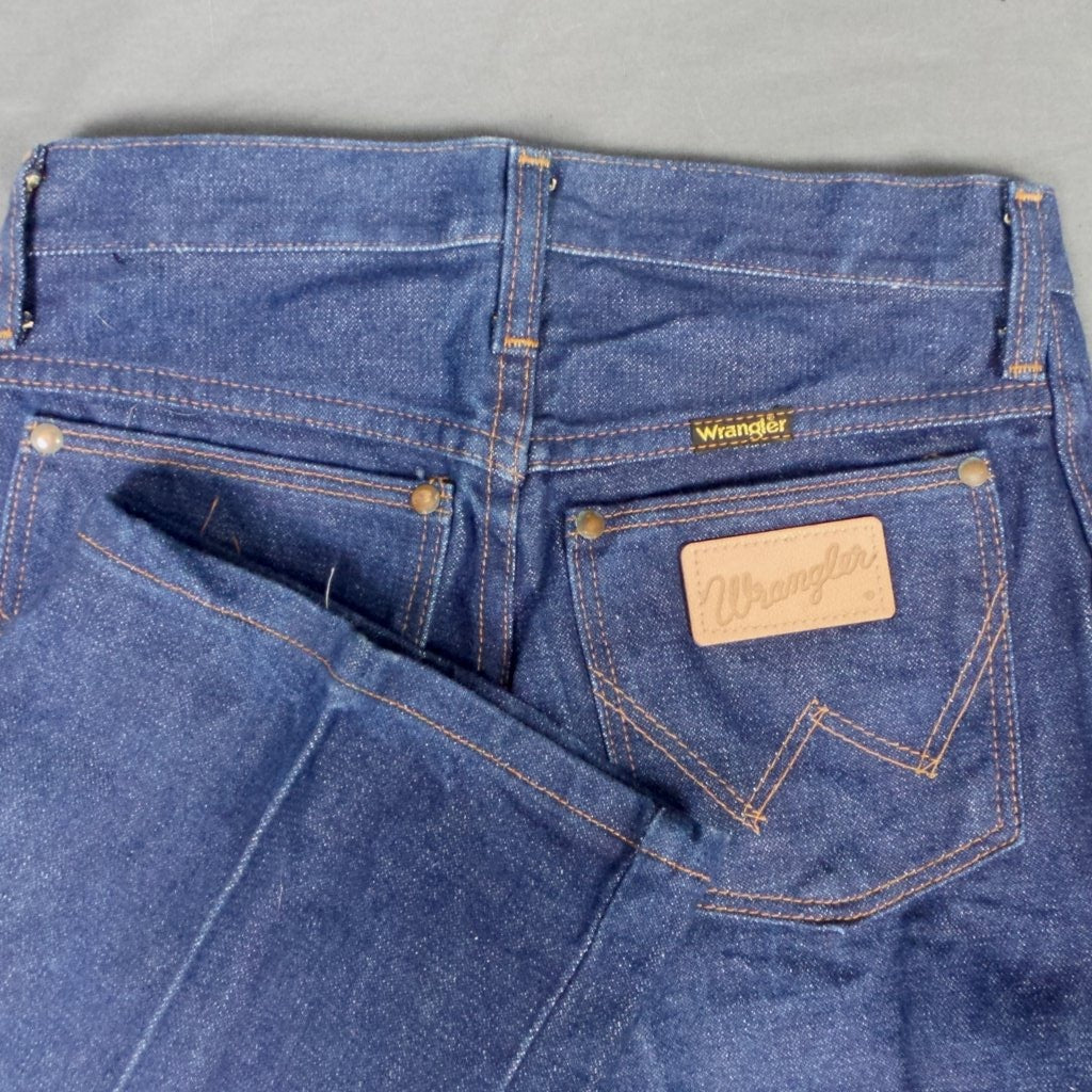 1960s Wrangler Blue Bell Deadstock Mid Wash Front Crease Denim Flares, –  Honeykins Vintage