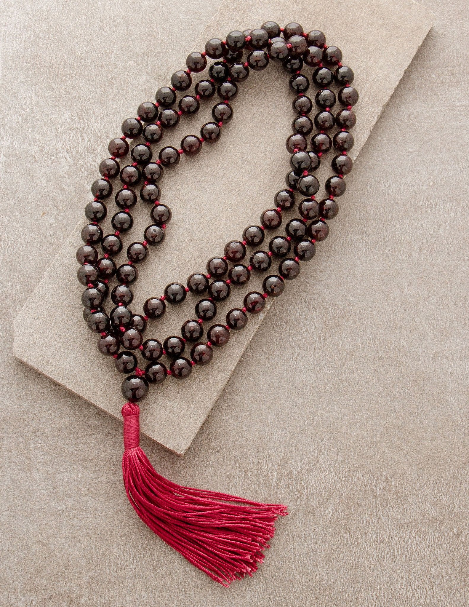 garnet beads meaning