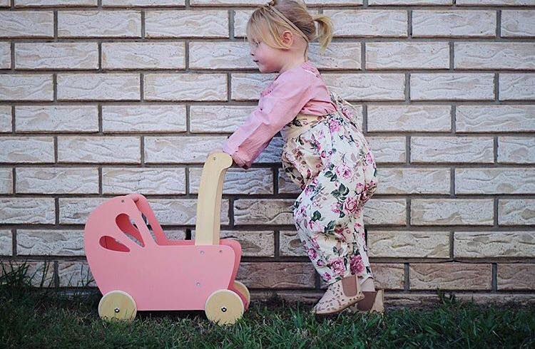 moover pram pink