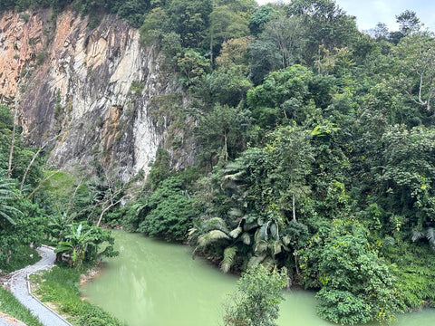 Sebagai resort gaya hidup warga emas yang dibina khas yang terletak di Seremban, Malaysia