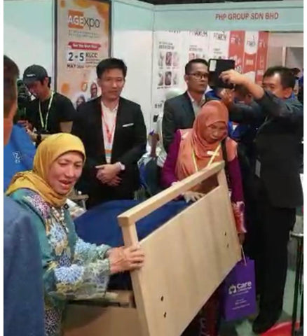 YB Nancy Sukri visit iElder booth at AgeXpo