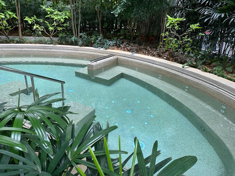 kolam spa Komune