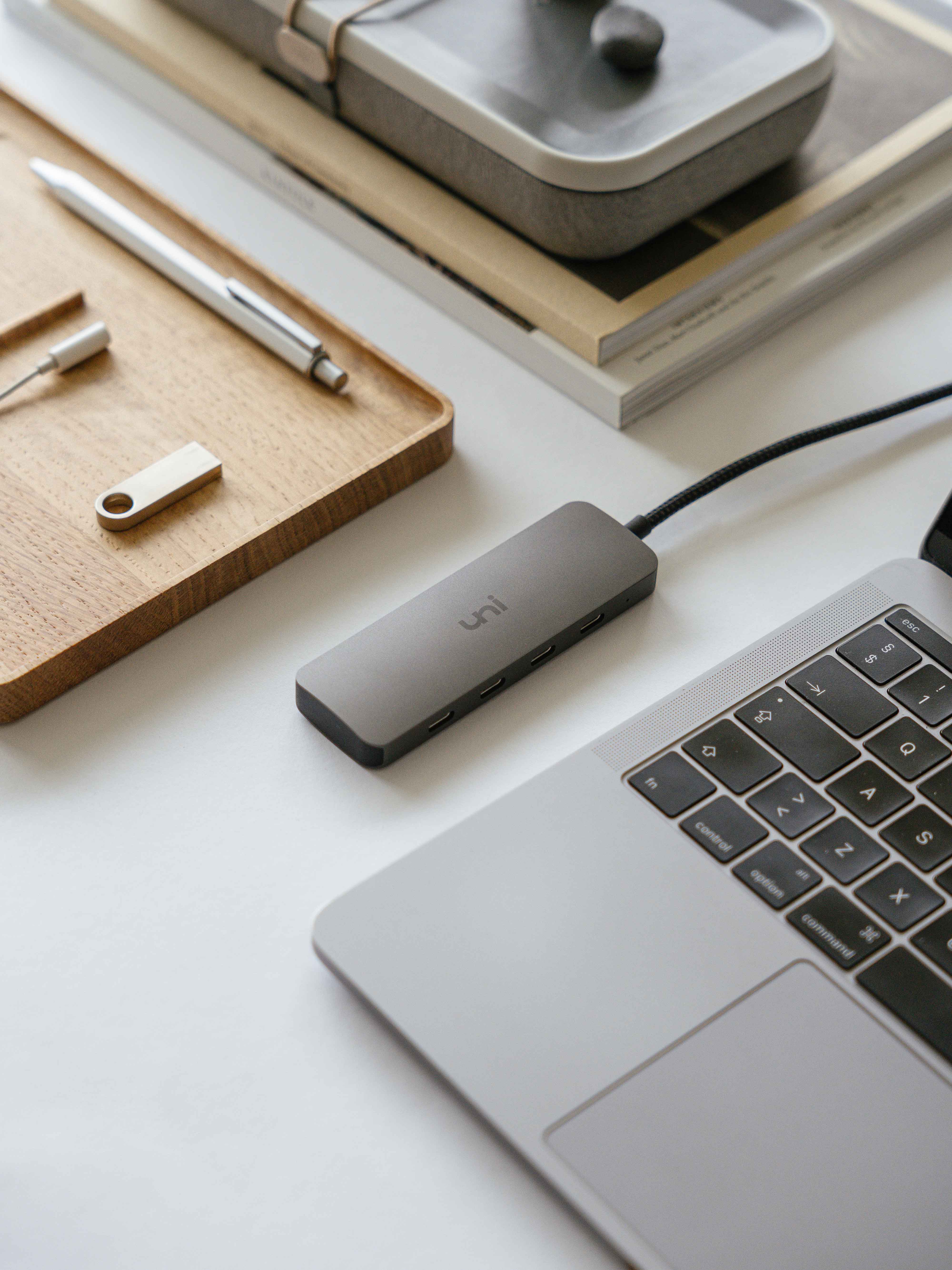 Uflat | USB-C Hub ( 5 in 1 ) | 4*USB-C+PD | 10Gbps